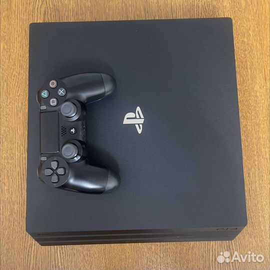 Sony PS4 pro 1tb