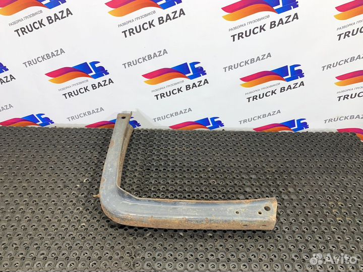 Кронштейн крепления топливного бака