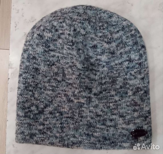 Шапка женская вязаная