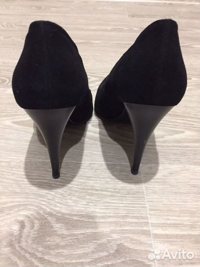 Туфли женские черные 37 размер