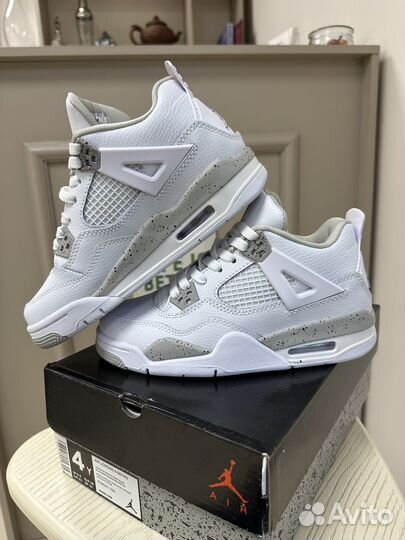 Кроссовки nike Jordan 4 retro white oreo 37 размер