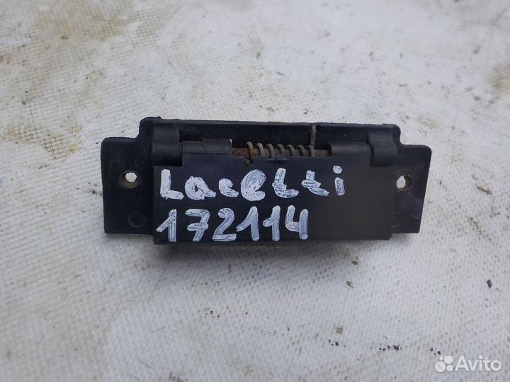 Кнопка крышки багажника Chevrolet Lacetti