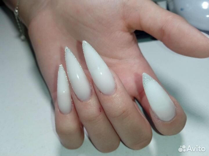 Маникюр и наращивание ногтей