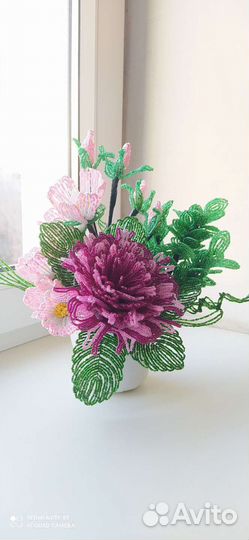 Цветы из бисера