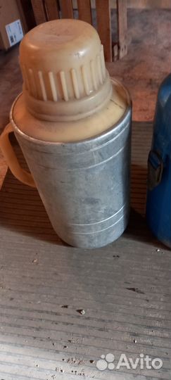 Термос для еды с контейнерами и термос для воды