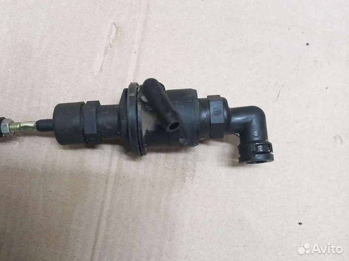 Главный цилиндр сцепления Киа Спортейдж 3