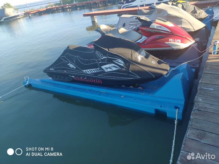 Понтон для гидроцикла (причал)