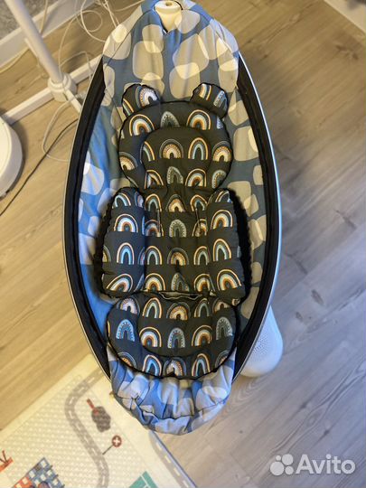 Детские электронные качели 4moms