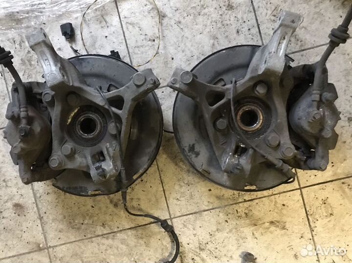 Кулак Шевроле Круз левый правый