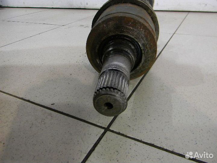 Привод передний правый