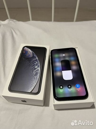 iPhone Xr, 64 ГБ