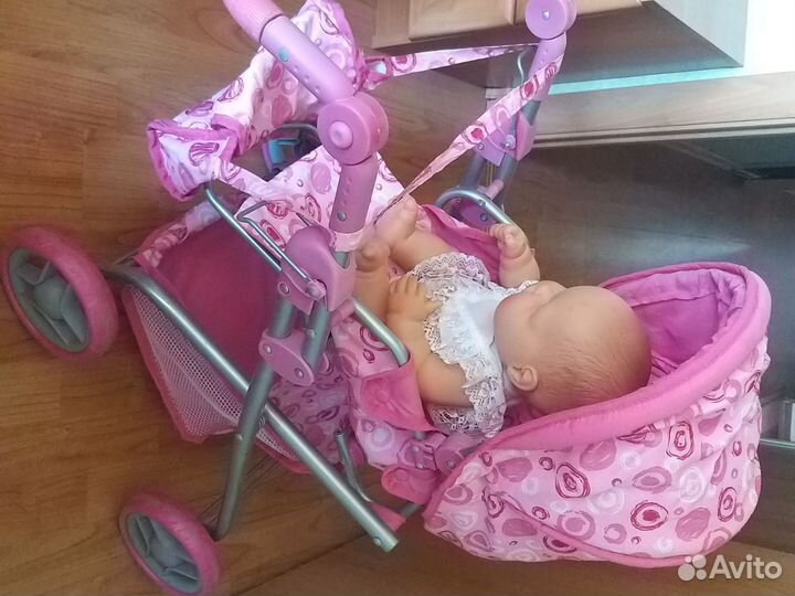 Коляска кукольная