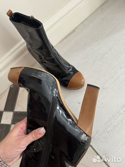Ботильоны лаковые 39