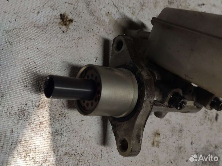 Главный тормозной цилиндр Форд С макс