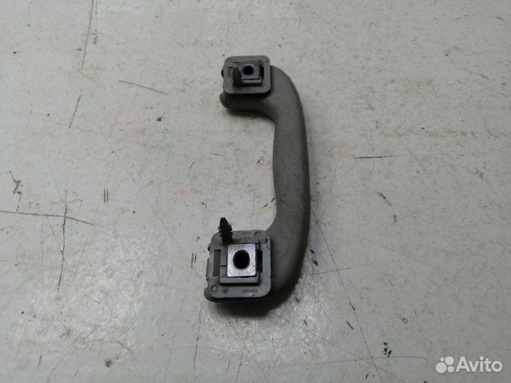 Ручка потолочная передняя правая Opel Astra J 2012