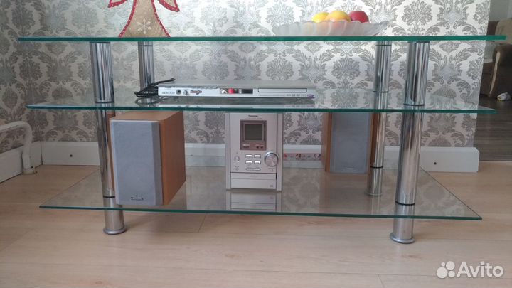 Тумба под телевизор стеклянная