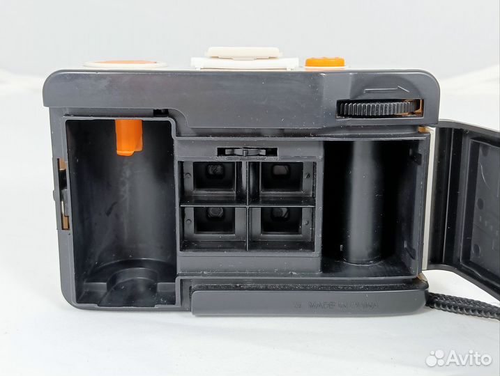 Action Sampler, 4 lens, lomography