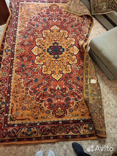 Ковер шерстяной