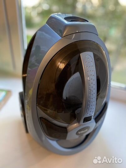 Пылесос Vitek Cyclonik Tipe 2000 W
