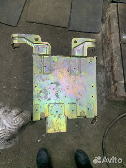 Эбу Nissan Primera P10