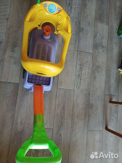 Отдам бесплатно машину толокар