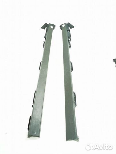 Накладка на порог левая Land Rover LR092654