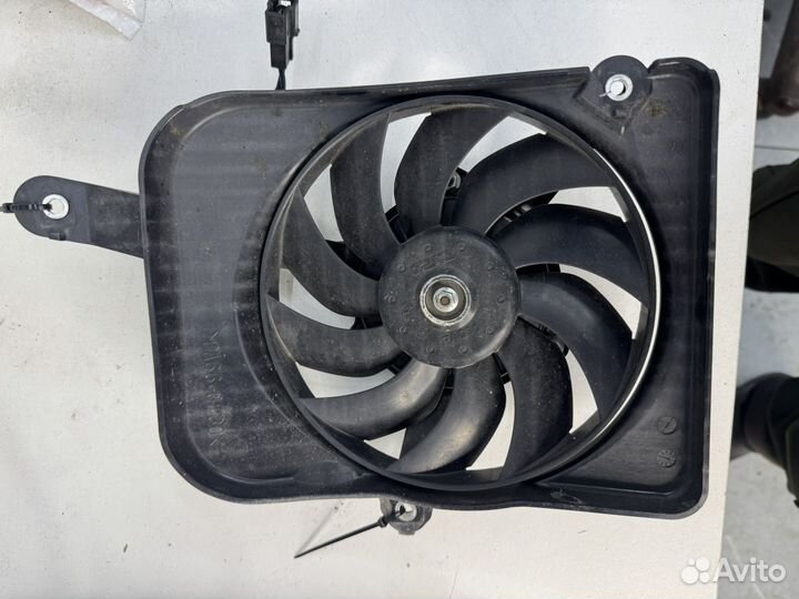 Вентелятор охлаждения triumph tiger 1200