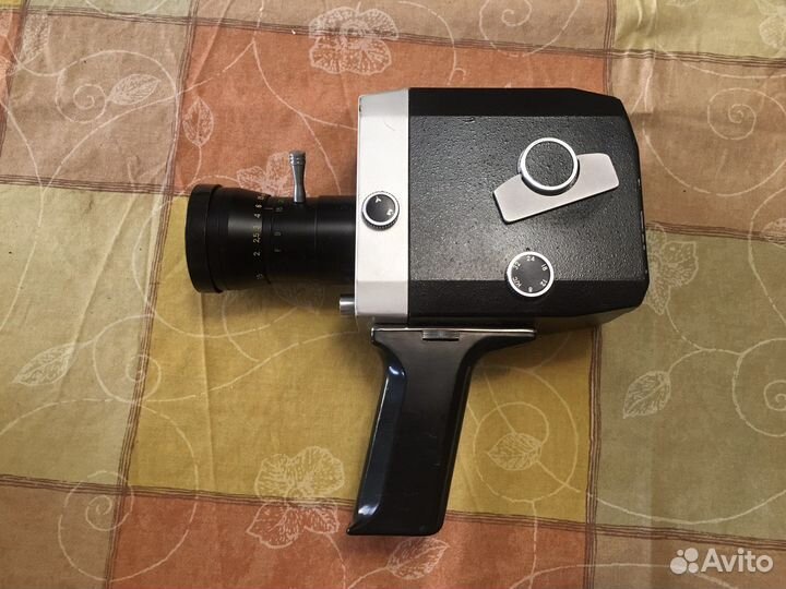 Кинокамера кварц 1х8 С-2