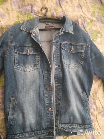 Джинсовая куртка