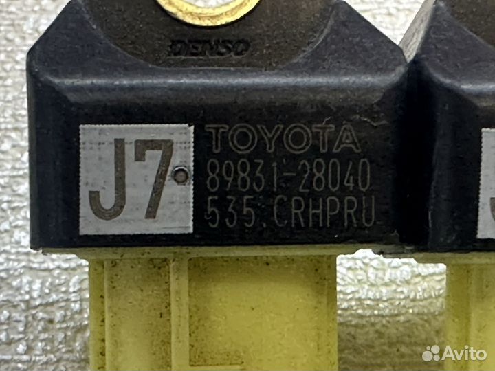 Датчик удара 89831-28040 Toyota Lexus