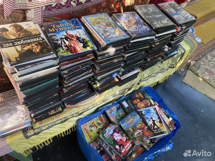 DVD диски одним лотом, распродажа 400 штук