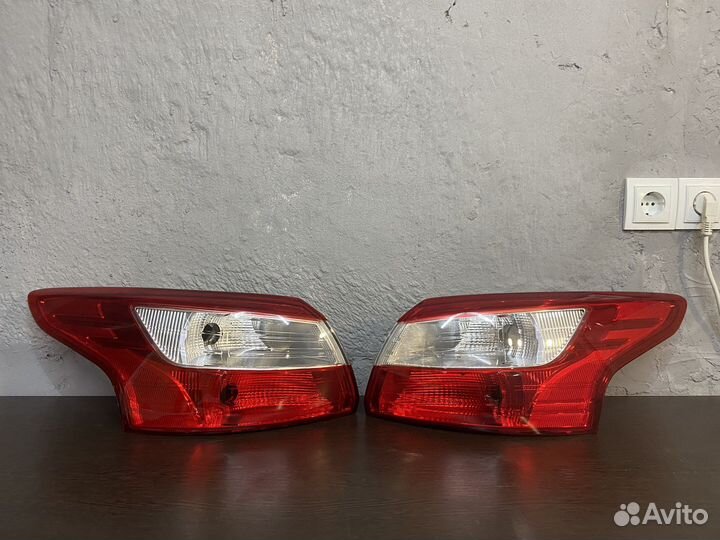 Ford Focus 3 правый левый фонарь