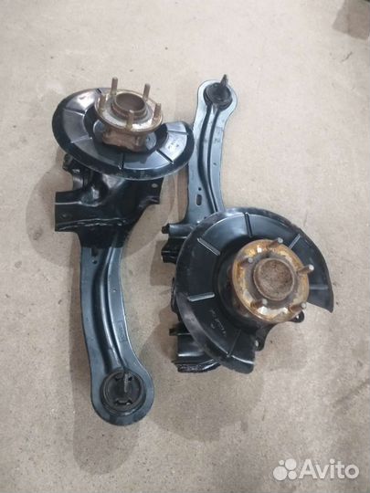 Задни продольный рычаг-кулак Mazda 3 bl. bk