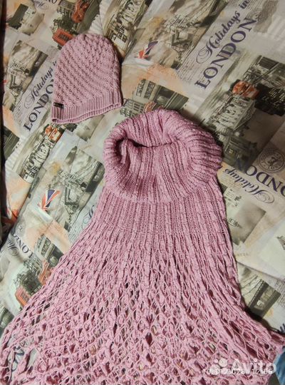 Новый комплект шапка и хомут-шаль