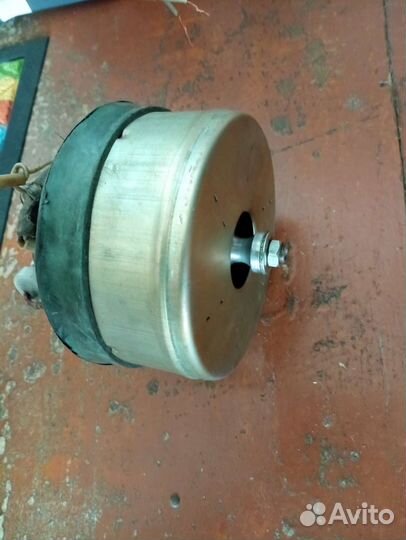 Двигатель от пылесоса СССР