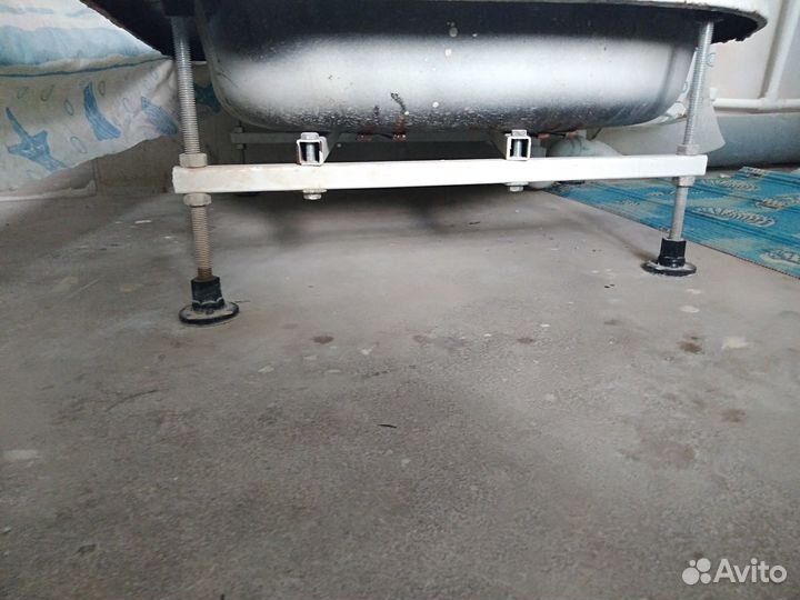 Душевой уголок (можно по частям)