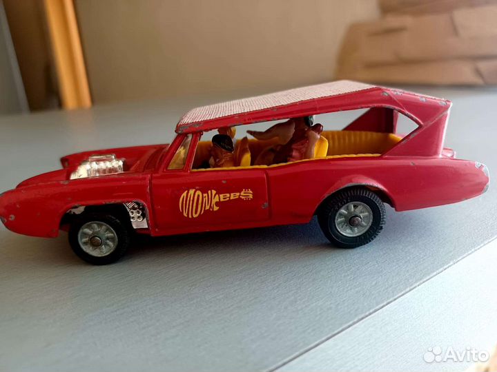 Коллекционный автомобиль от CorgiToys MonkeeMöbile