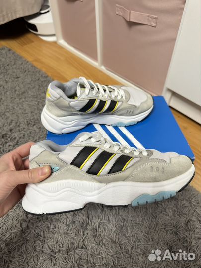 Кроссовки женские adidas