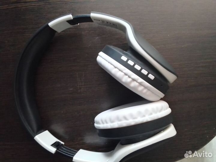 Беспроводные наушники