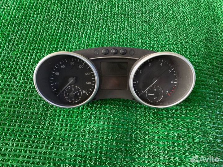 Спидометр Mercedes-Benz Gl-Class X164.822 M273E55