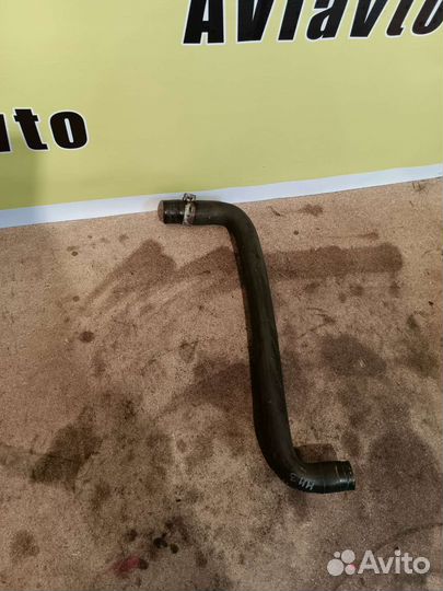 Патрубок системы охлаждения Nissan Note E11 1.4