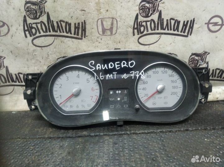 Щиток приборов Renault Sandero K4MA690 2011