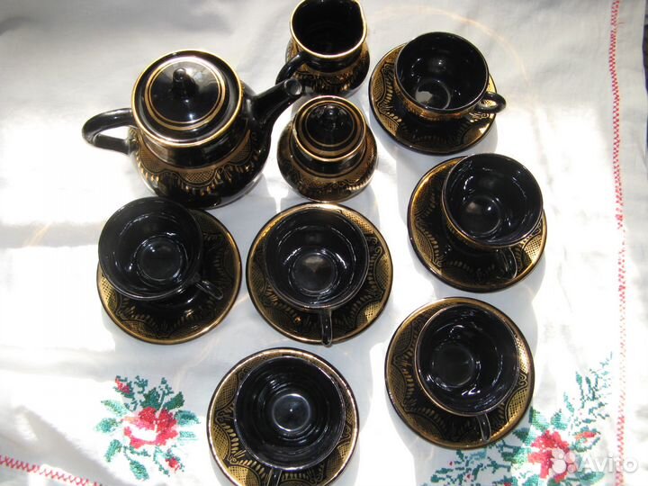 Сервиз чайно-кофейный из фарфора
