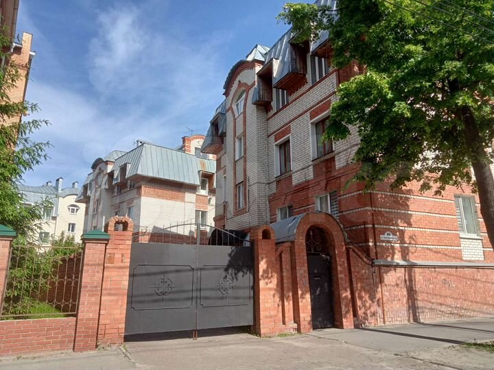 4-к. квартира, 120 м², 3/4 эт.