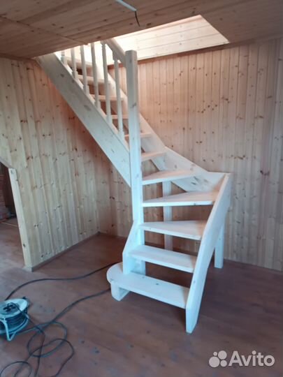 Деревянные лестницы высокого качества