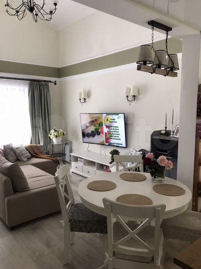 Дом 158 м² на участке 9 сот.