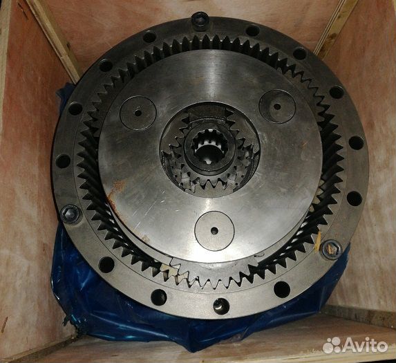 Редуктор поворота башни Caterpillar 330D