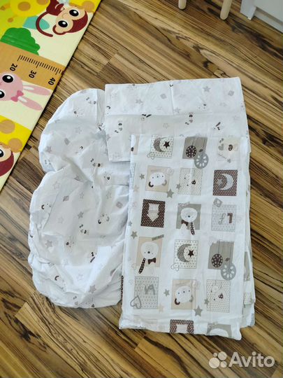 Комплект в детскую кроватку