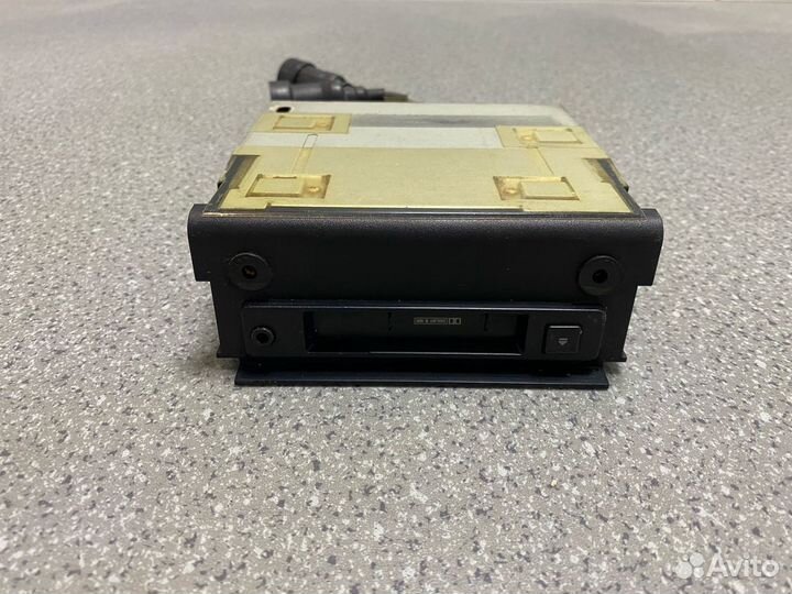 Yamaha XVZ1300 Royal Star Venture Магнитола