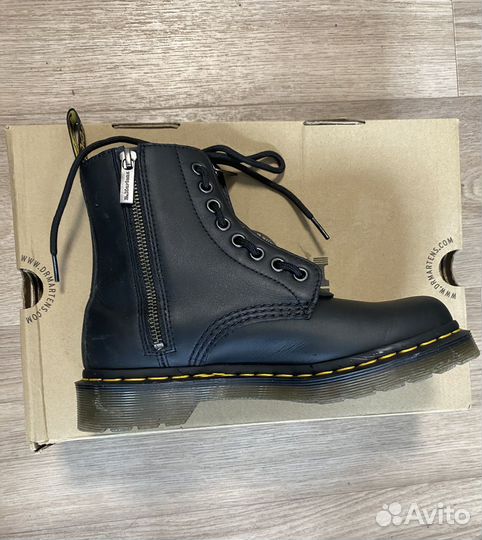 Ботинки женские Dr. Martens